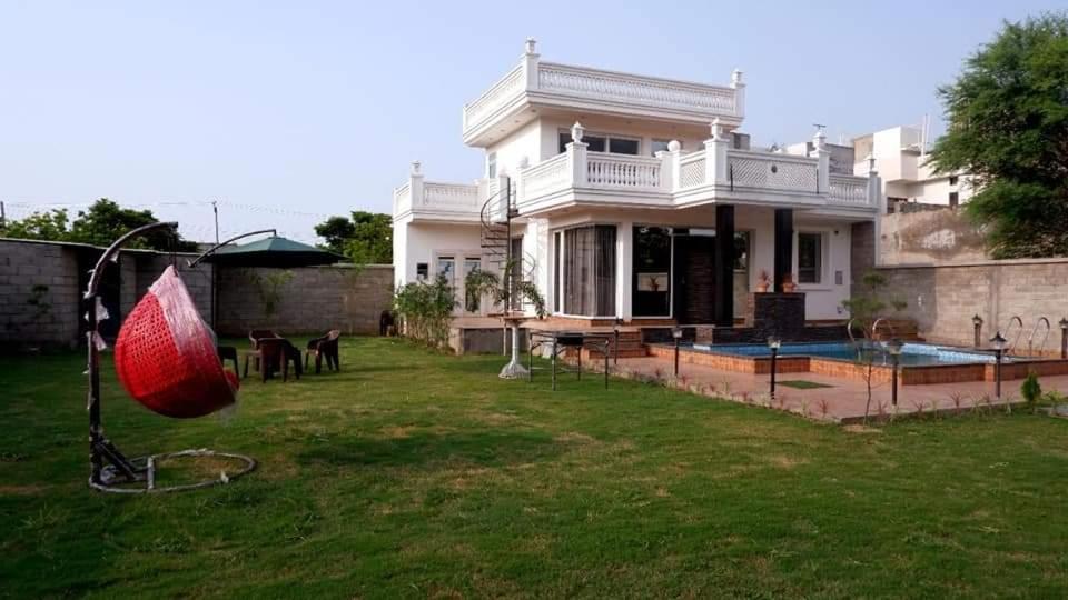 Greystone Villa, Swiming Pool , Bbq , Big Garden, Pool Table, Party Speaker, Bathtub, Kitchen, 15Mins To Golden Temple Амритсар Экстерьер фото
